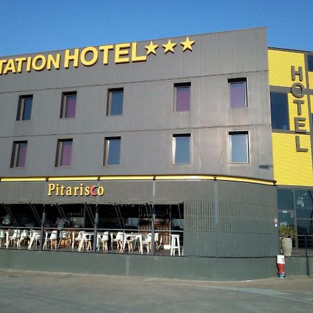 Station Hotel Viana Luaran gambar